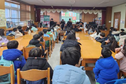 (안양부안초) [선물같은 아침, 음악이 흐르는 아침 등굣길] 연주회